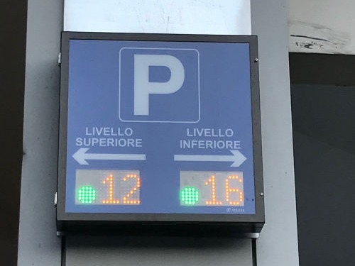 display led parcheggio